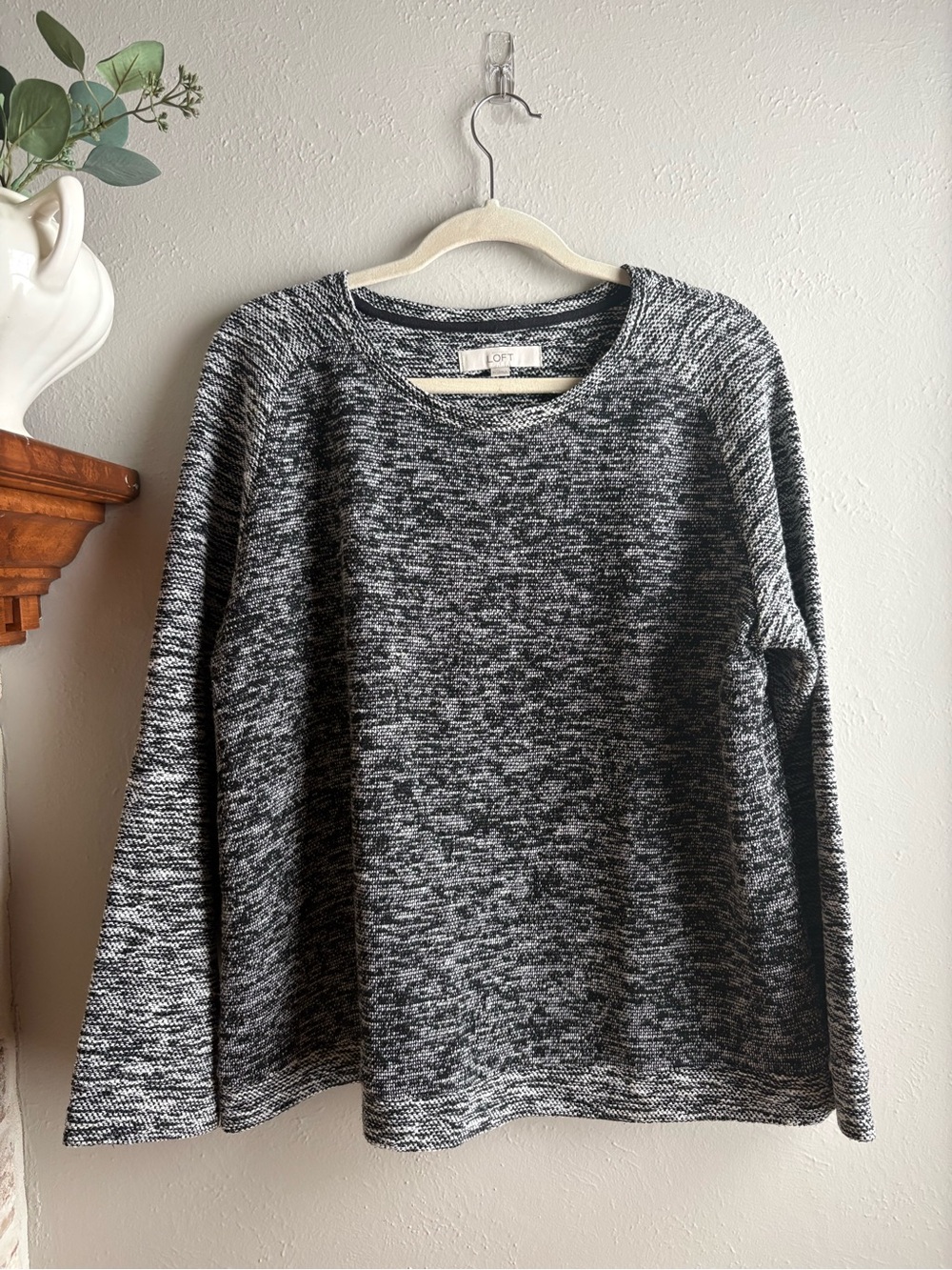 LOFT crewneck pullover sweater